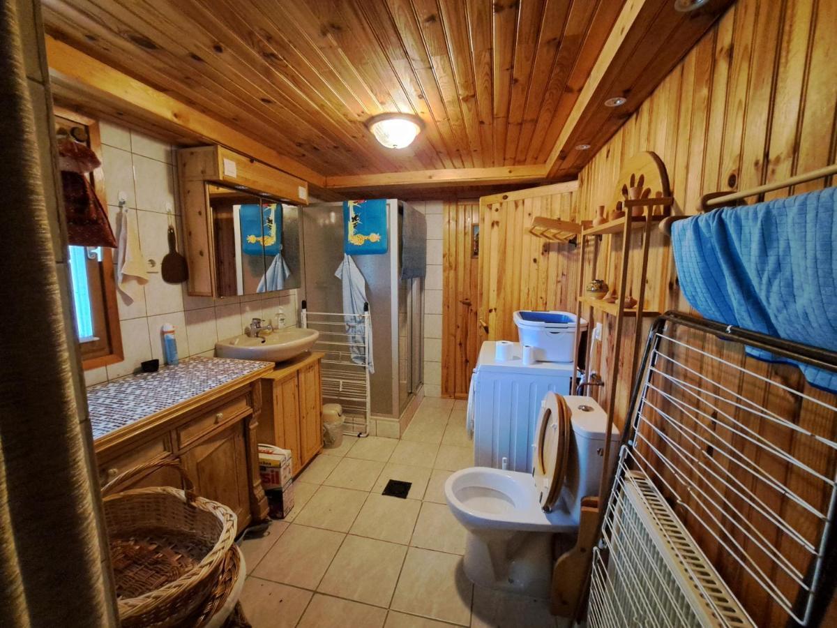 Вилла Cosy House In Picturesque Jura Дусье Экстерьер фото
