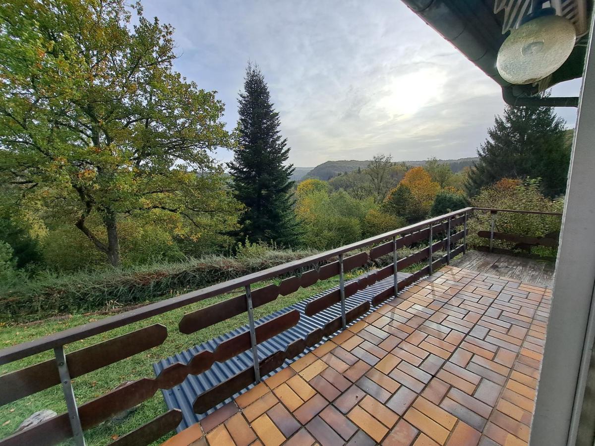 Вилла Cosy House In Picturesque Jura Дусье Экстерьер фото