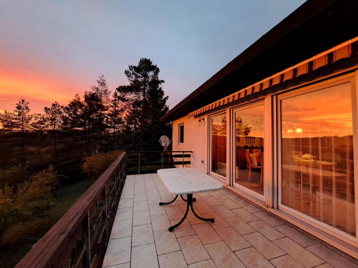 Вилла Cosy House In Picturesque Jura Дусье Экстерьер фото